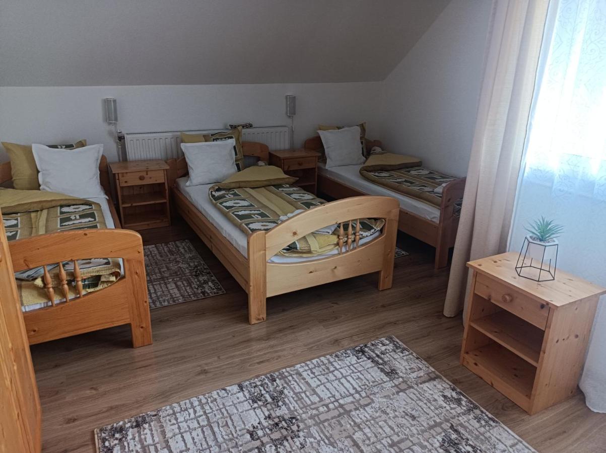 Nárcisz B&B Corund  Exterior foto